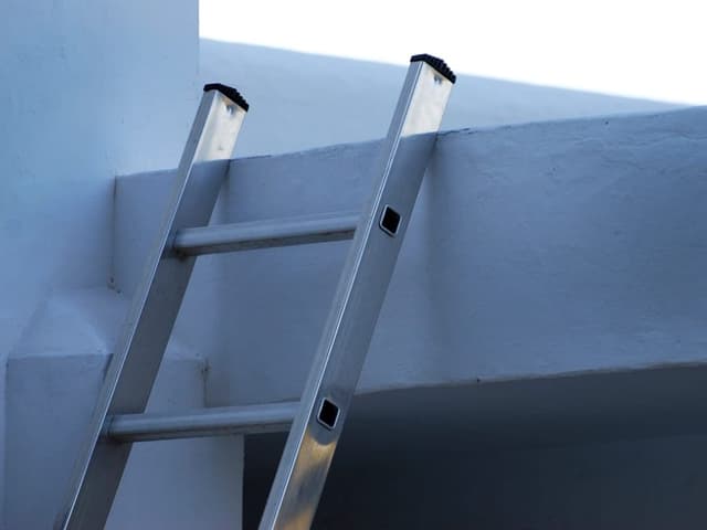 Escalera de aluminio 6 escalones