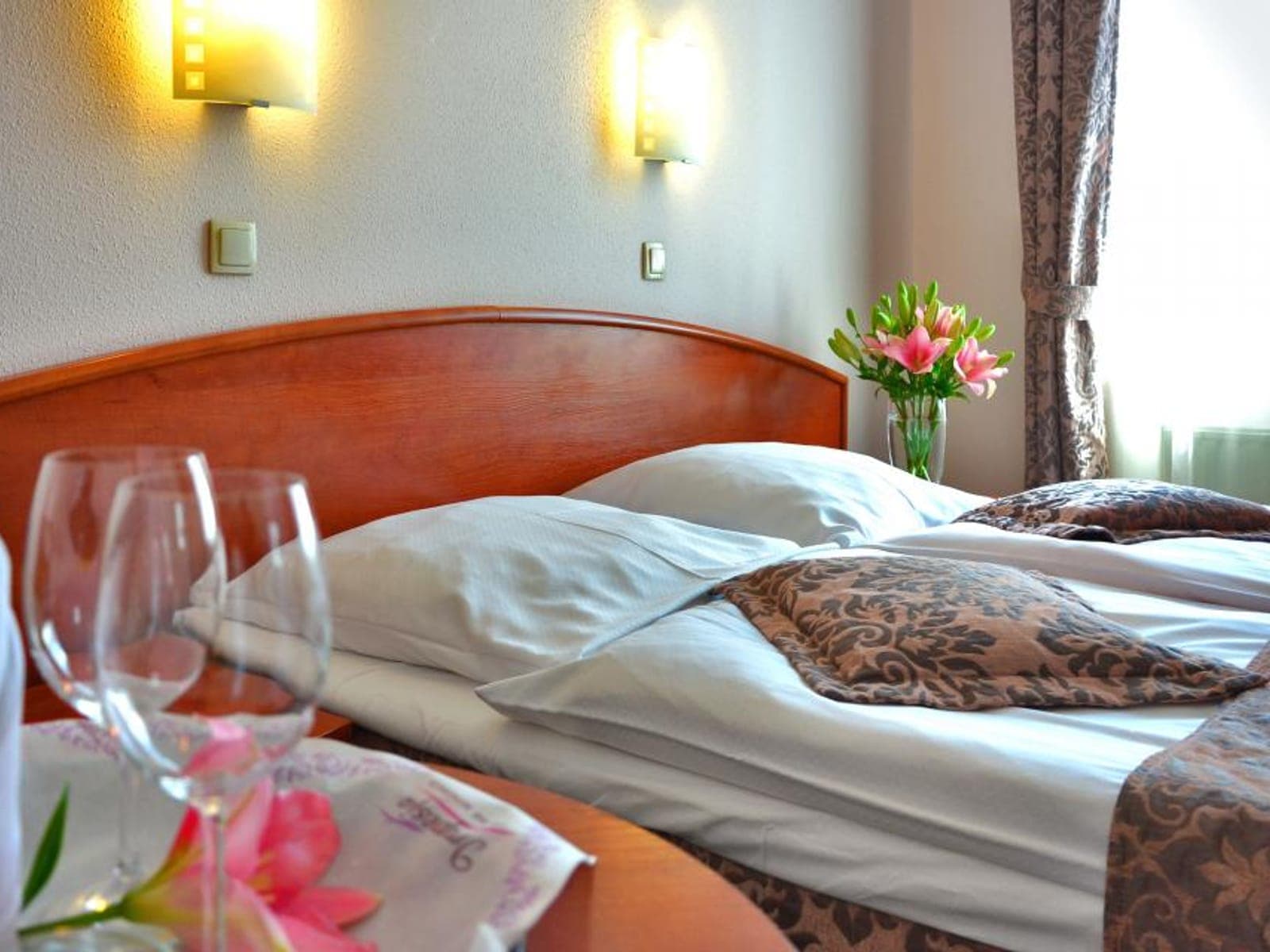 Portada de Hotel Paseo del Reloj