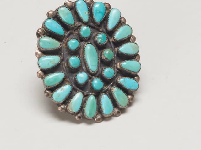Anillo de plata con piedra