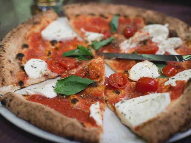 Pizza muzzarella grande